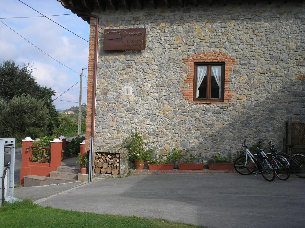 Posada Las Mananitas Cobreces Exterior photo