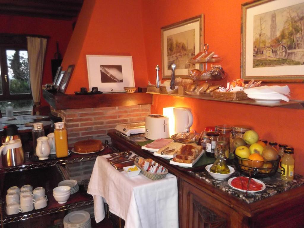 Posada Las Mananitas Cobreces Exterior photo